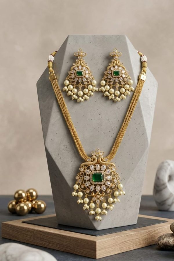 Royal Emerald Pearl Pendant Jewelry Set
