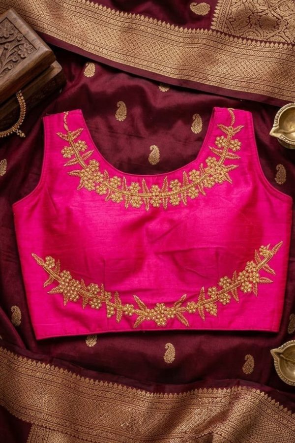 Magenta Color Sleeveless Readymade Blouse