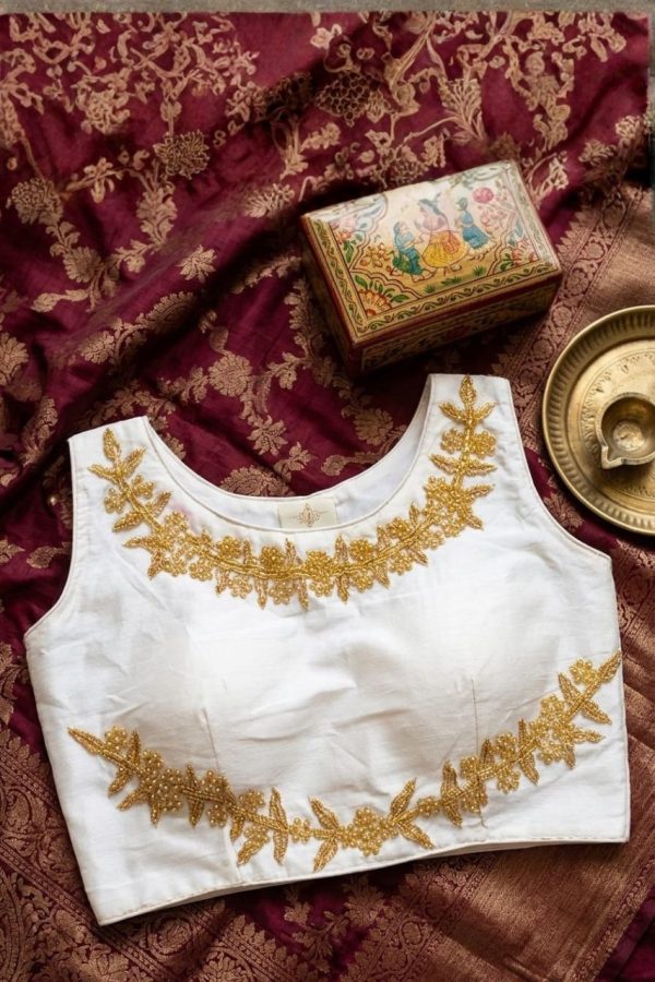 White Readymade Sleeveless Blouse