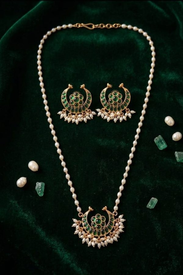 Green Shade Beads Necklace Set With Earring