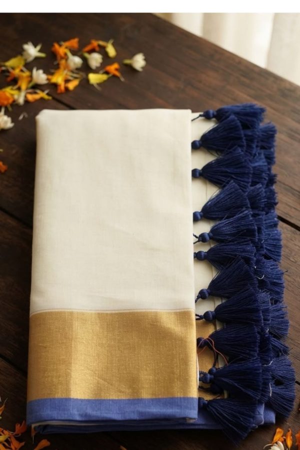 Off White Mul Cotton Saree With Golden & Purple Border